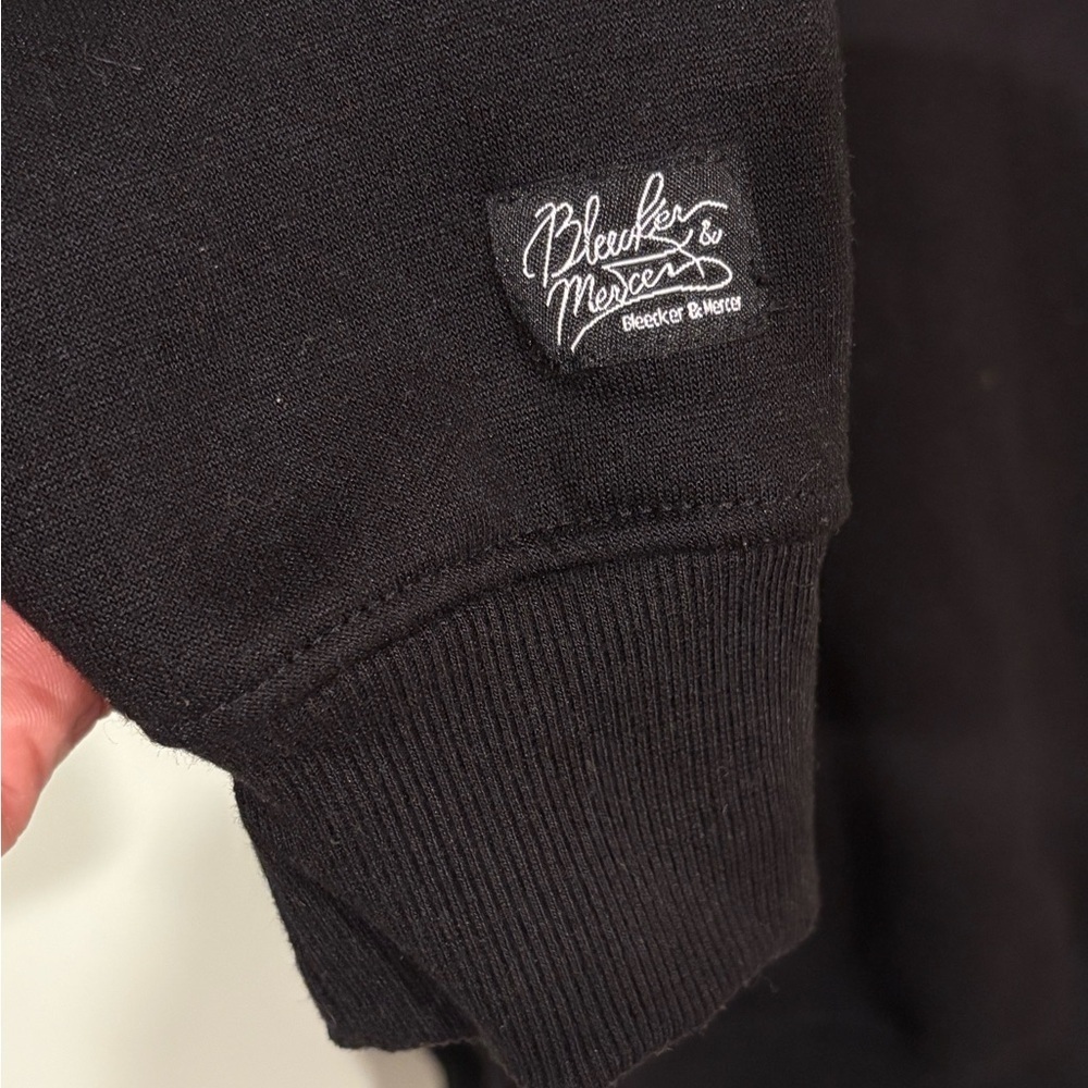 Bleeker & Mercer Bear Born With Silver Spoon Hoodie M - Picture 5 of 5
